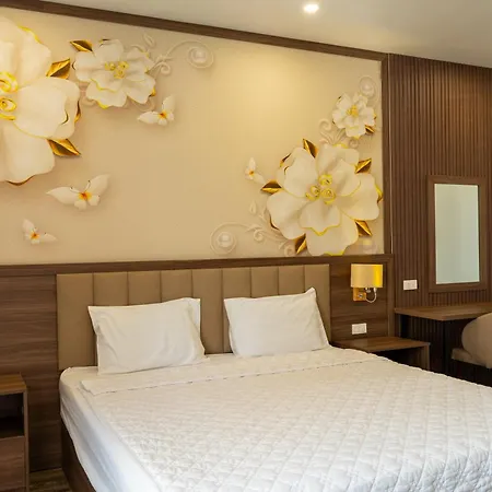 Phuc Diamond Hotel